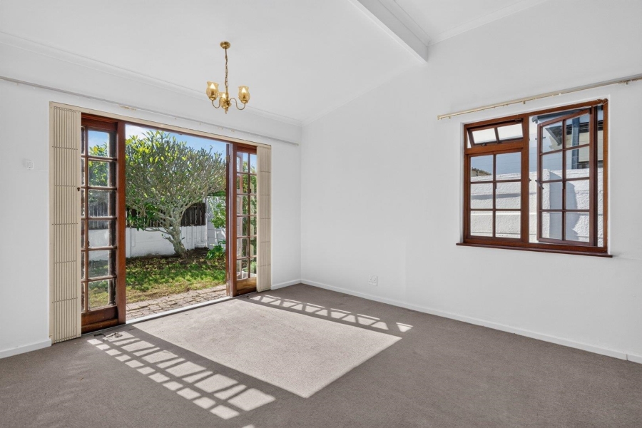 4 Bedroom Property for Sale in Claremont Western Cape